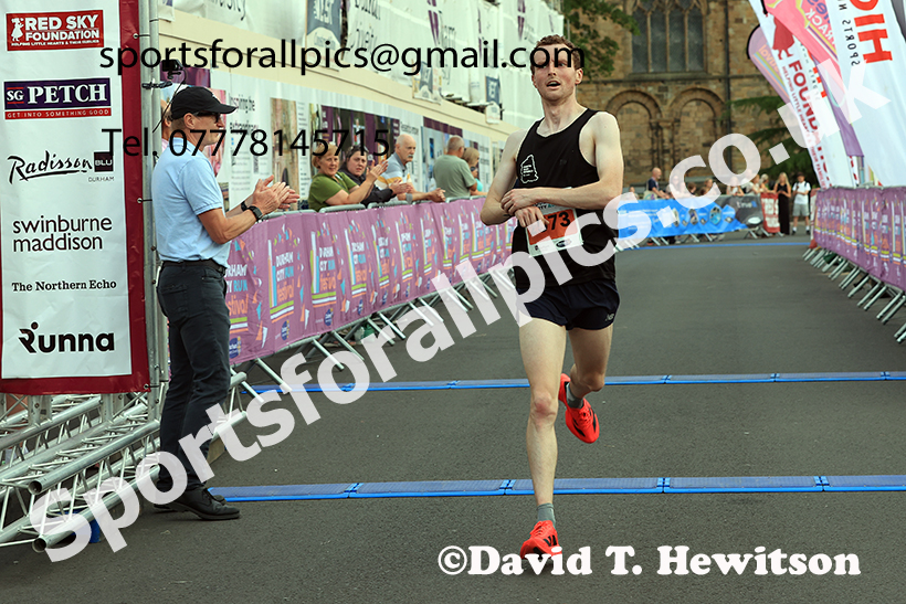 DDurham City 10k, 2025 Durham City 5k and 10k, Durham.  Photo: David T. Hewitson/Sports for All Pics